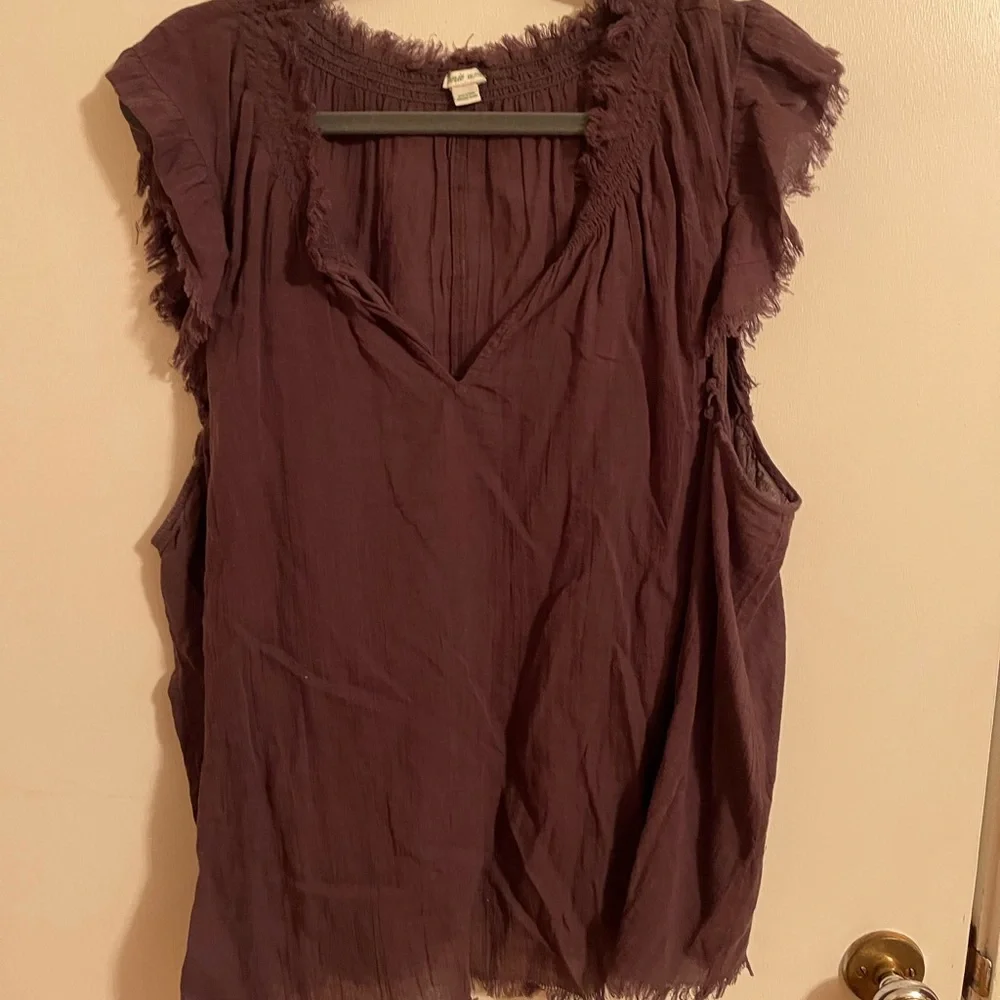Women's Frayed Sleeveless Top - Purple - Picture 1 of 3